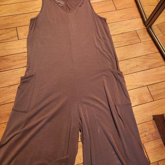 JUMPER (1 piece) - Picture 2 of 11